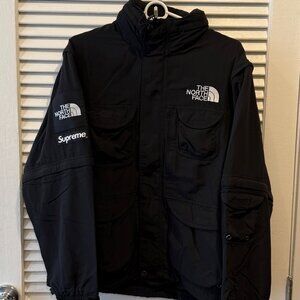 Supreme x The North Face Convertible Trekking Jacket